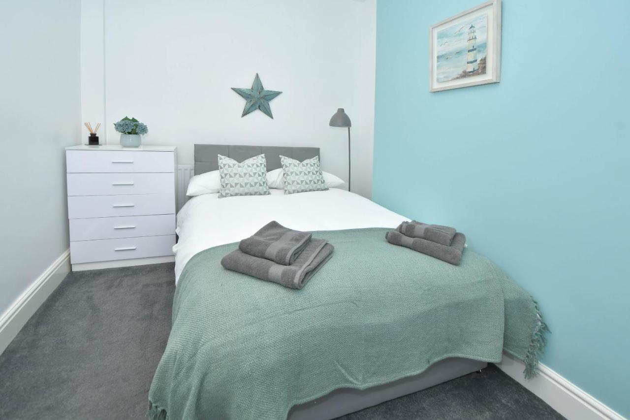 Stoke-on-Trent Find A Spacious And Stylish Escape In The City Centre At Sturgess House, Perfect For Longer Stays! מראה חיצוני תמונה